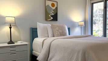 2 sovrum, internet och sängkläder