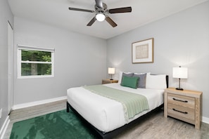 3 bedrooms, internet, bed sheets