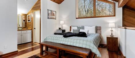 2 bedrooms, internet, bed sheets