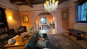 Colazione a buffet inclusa, servita tutte le mattine