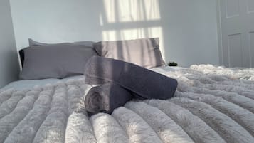 House | 3 bedrooms, iron/ironing board, free WiFi, bed sheets