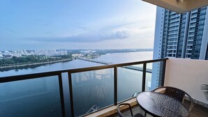Superior Condo, 3 Bedrooms, Balcony, Sea View | Balcony - R&F Superior Homestay By Han Lin Sojourn (Johor Bahru)