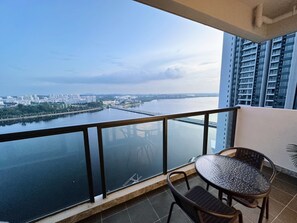 Superior-íbúð - 3 svefnherbergi - svalir - sjávarsýn | Svalir