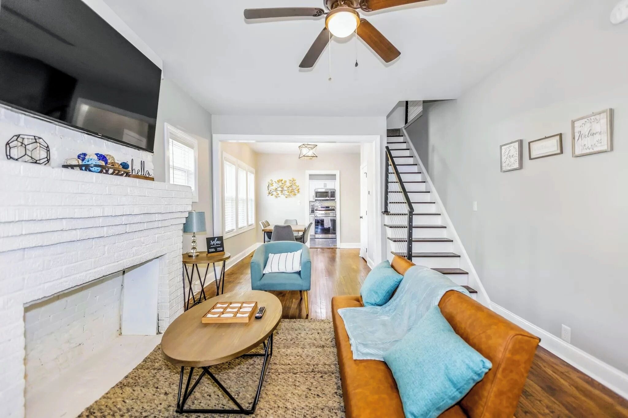 Charming 4-bedroom cottage in brilliant Fayetteville with WiFi, fitness room