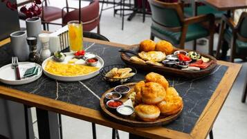 Breakfast buffet