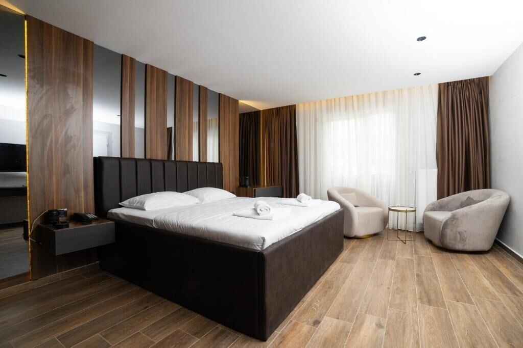 Deluxe Double Room, Balcony | Desk, laptop workspace, free WiFi