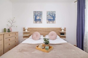 2 habitaciones, tabla de planchar con plancha, wifi y ropa de cama 