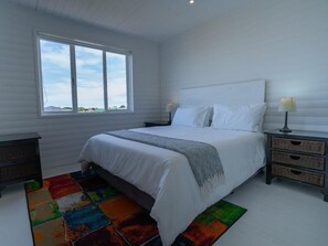 4 slaapkamers, een strijkplank/strijkijzer, wifi, beddengoed