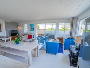 Smart-tv en een open haard