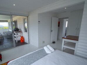 4 makuuhuonetta, silitysrauta/-lauta, Wi-Fi, vuodevaatteet