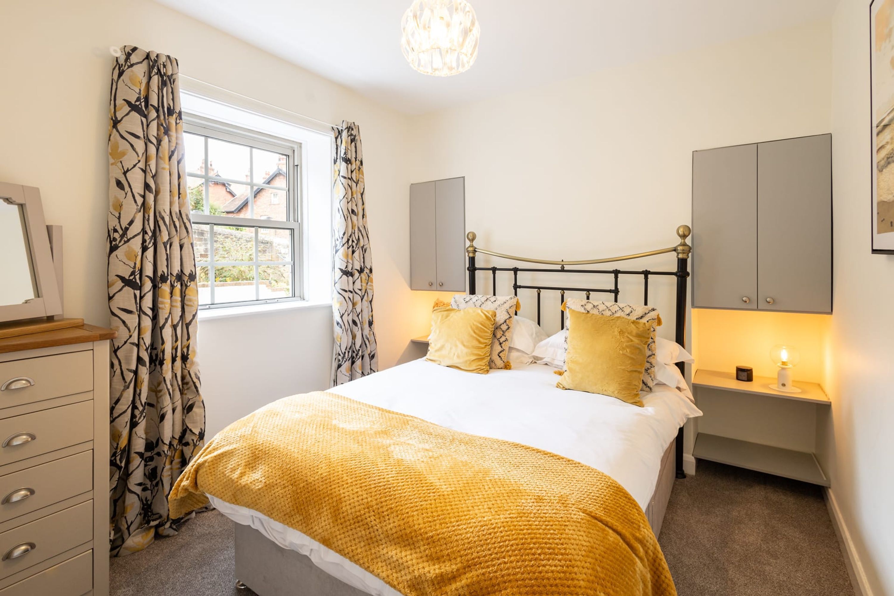 Hus | 3 sovrum och strykjärn/strykbräda