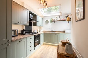 House | 3 bedrooms, iron/ironing board - Host Stay Arundel Cottage (Whitby)