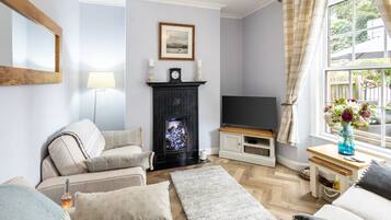 House | 3 bedrooms, iron/ironing board