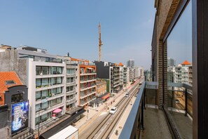 Apartment | 2 bedrooms, desk, Internet - Trendy Apartment in Koksijde Near the Beach (Koksijde)