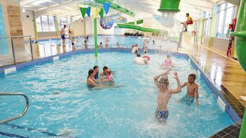 Cabin | Pool | Indoor pool