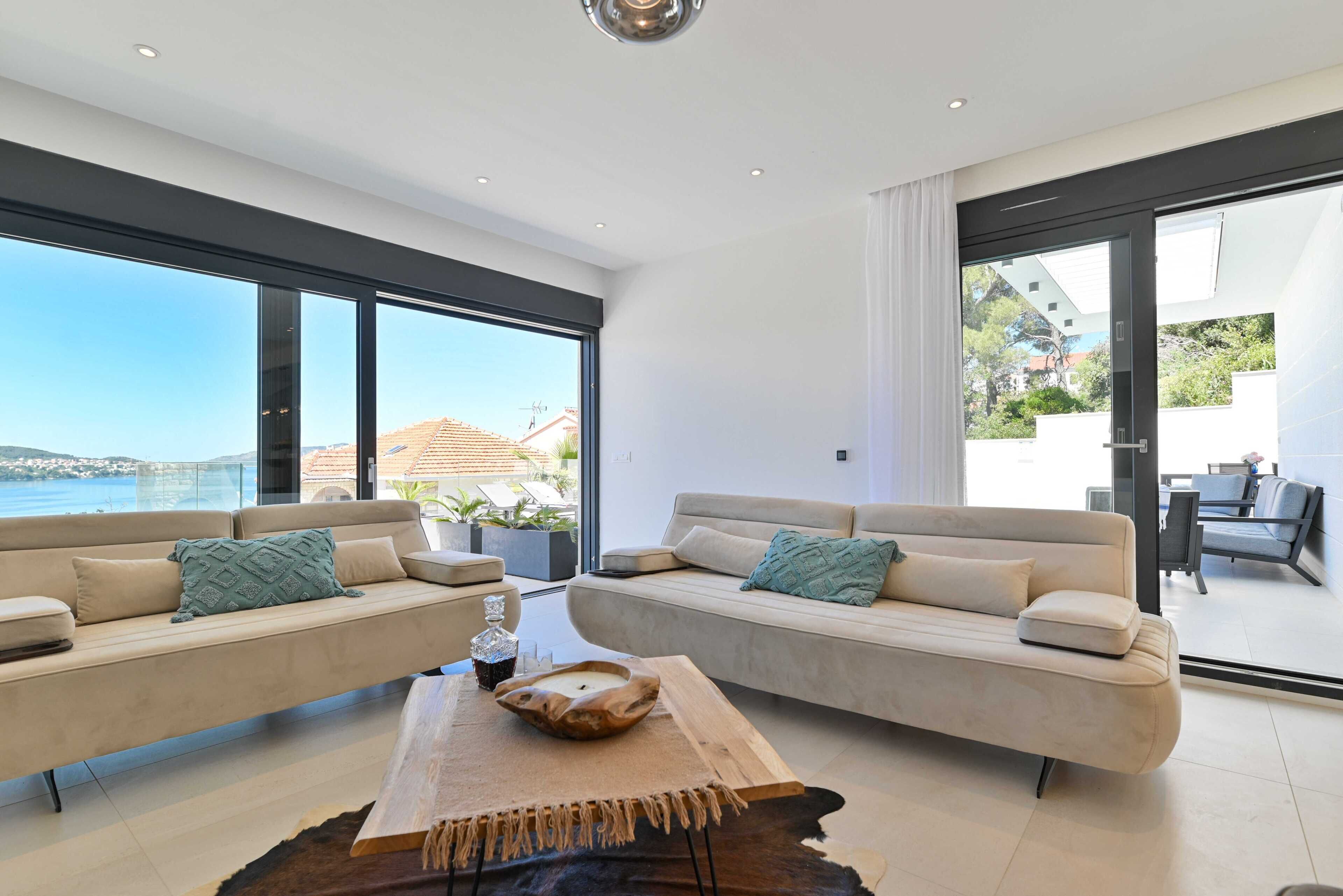 Villa (Five Bedroom Villa with Private Pool) | Salle de séjour