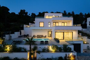 Villa (Five Bedroom Villa with Private Pool) | Extérieur