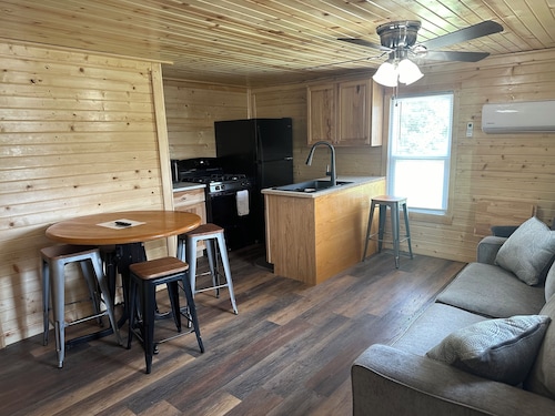 Unit B Country home apartment near Warrensburg