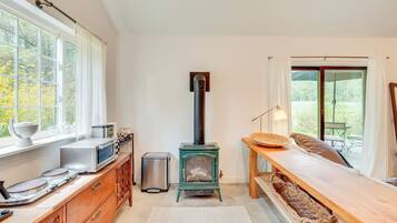 Apartment (0 Bedroom) | Interior