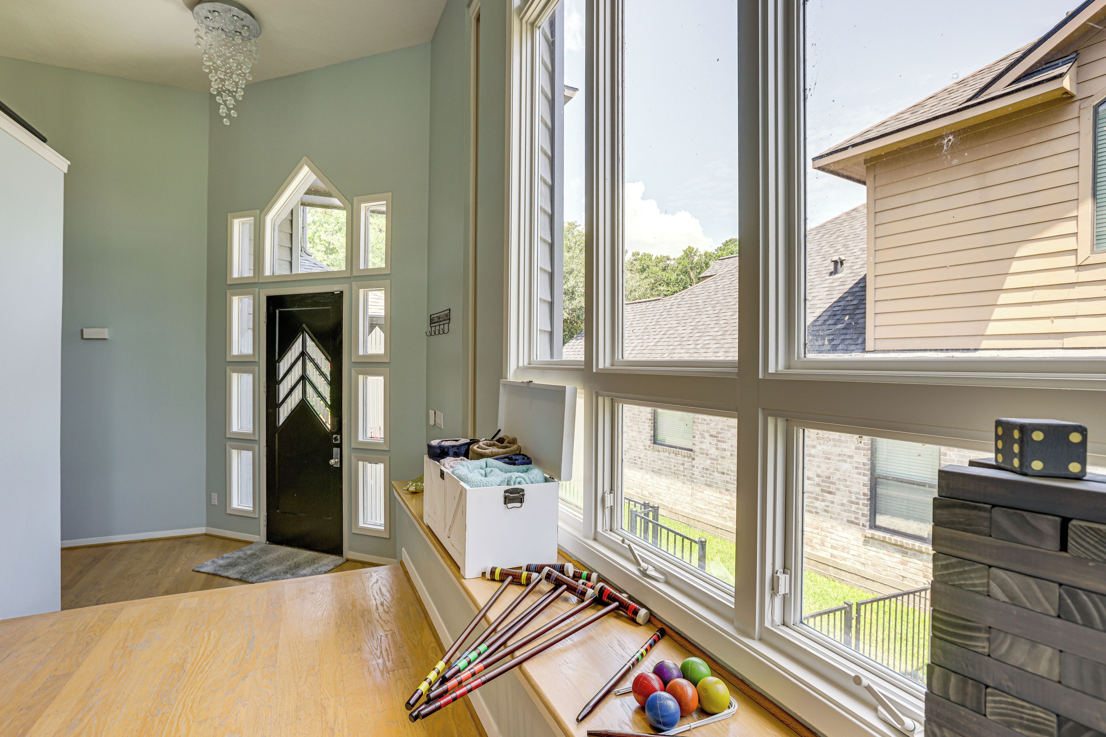 المنشأة من الداخل