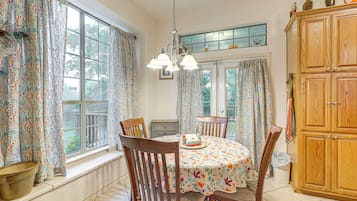 Nhà (3 Bedrooms) | Nội thất