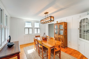 House (3 Bedrooms) | Interior - 2 Mi to Dtwn: 2-acre Retreat w/ Large Yard! (Madison)