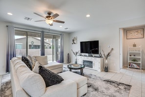 House (4 Bedrooms) | Interior - Quiet Tucson Vacation Home: 12 Mi to Downtown! (Tucson)