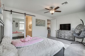 House (4 Bedrooms) | Interior - Quiet Tucson Vacation Home: 12 Mi to Downtown! (Tucson)