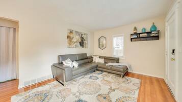 Apartment (1 Bedroom) | Interior