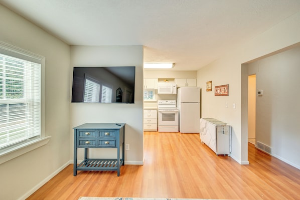 Apartment (1 Bedroom) | Interior