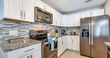 5 Mi to Disney World: Spacious Kissimmee Home!