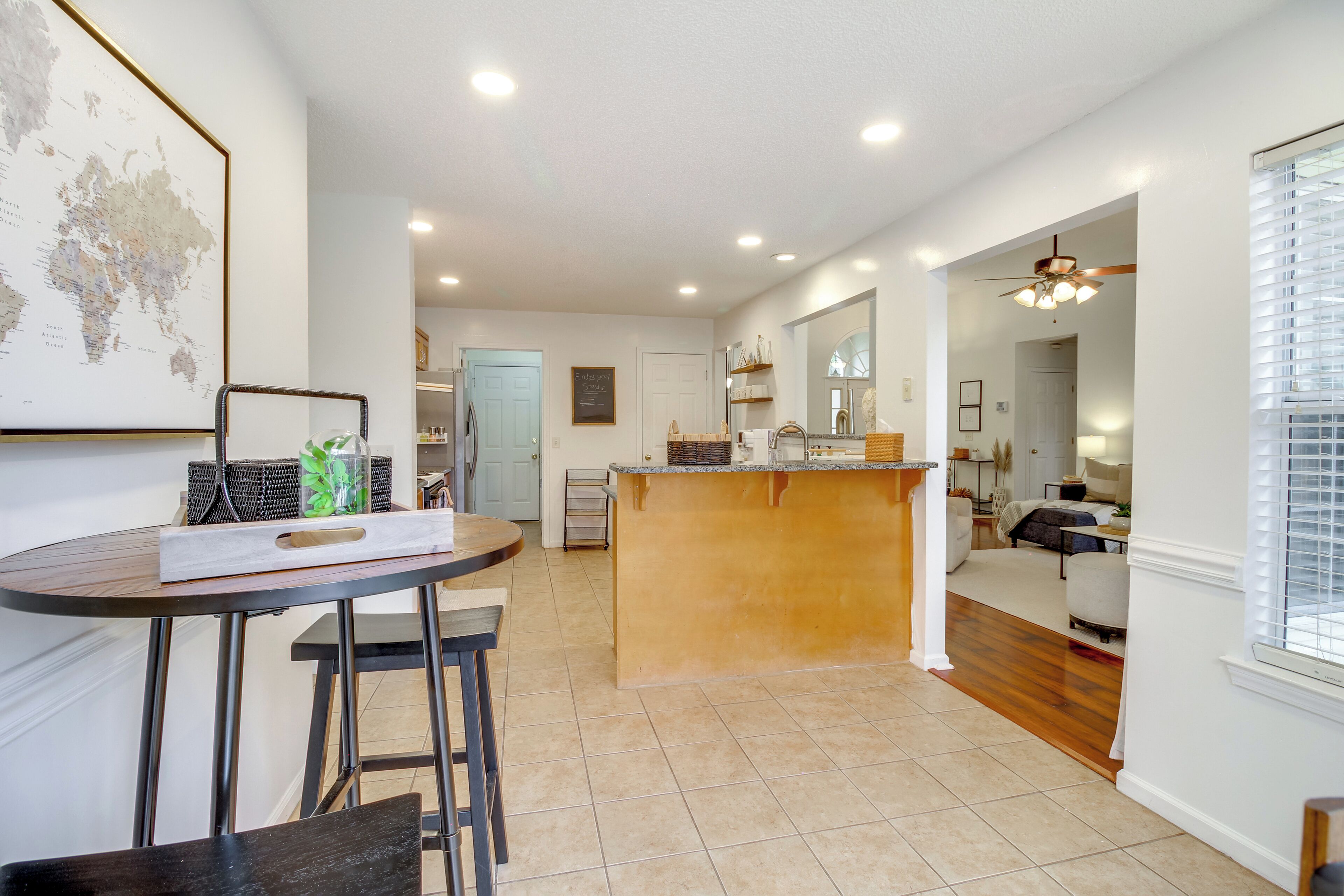 House (4 Bedrooms) | Interior