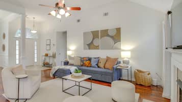 House (4 Bedrooms) | Interior