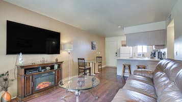 Apartment (1 Bedroom) | Interior