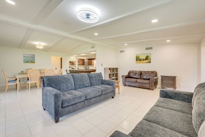 Interior - Walk to Ocean: Home in Panama City Beach! (Panama City Beach)