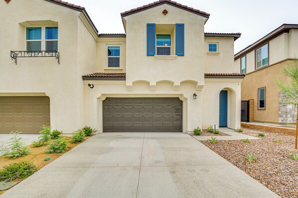House (3 Bedrooms) | Interior - Modern Palm Desert Home w/ Community Pool! (Palm Desert)