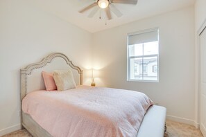 House (3 Bedrooms) | Interior - Modern Palm Desert Home w/ Community Pool! (Palm Desert)