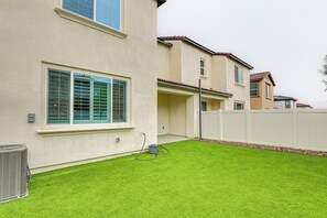 House (3 Bedrooms) | Interior - Modern Palm Desert Home w/ Community Pool! (Palm Desert)