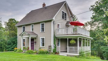House (4 Bedrooms) | Front of property