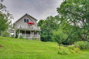 House (4 Bedrooms) | Interior - Family-friendly Retreat in Barre: 2 Spacious Decks (Barre)
