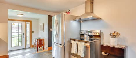 House (4 Bedrooms) | Interior