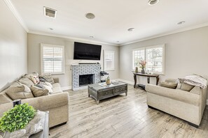 House (4 Bedrooms) | Interior