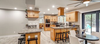 게임 룸 및 야외 활동 있는 디럭스 플래그스태프 어보드!