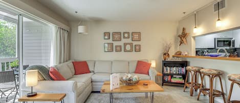 Apartment (3 Bedrooms) | Front of property