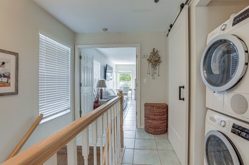 Holmes Beach Condo Near Anna Maria: Pool Access!