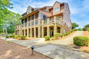 Apartment (3 Bedrooms) | Interior - Spacious Lake Keowee Home: Boat Slip & Pool Access (West Union)