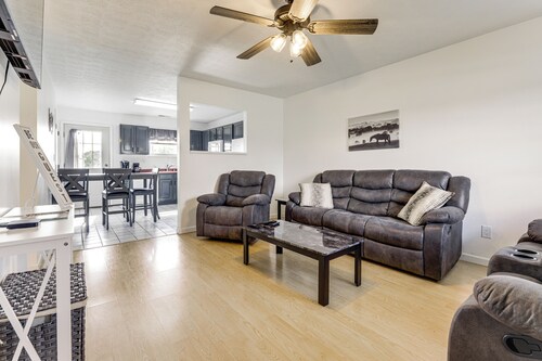 Quiet Dry Ridge Home w/ Yard - Near Ark Encounter!