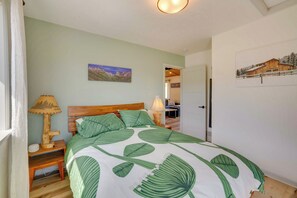 House (2 Bedrooms) | Interior - Warm Springs Ranch Mtn View & Deck: Fairplay Cabin (Fairplay)