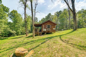 House (1 Bedroom) | Interior - Clarkson Cabin Near Nolin Lake: 4 Mi to Boat Ramp! (Clarkson)