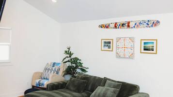 Smart TV, books, offices